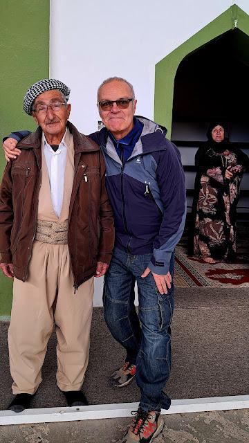 IRAK : AMADIYAH Y LA FÁBRICA DE TAHINE IRAK : AMADIYAH Y LA FÁBRICA DE TAHINE