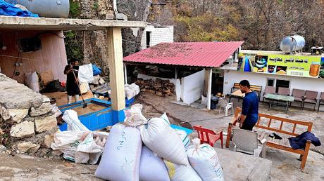 IRAK : AMADIYAH Y LA FÁBRICA DE TAHINE IRAK : AMADIYAH Y LA FÁBRICA DE TAHINE