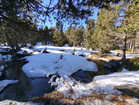 Ruta al Estany de l'Orri desde la estación de esquí de Lles | Cerdanya