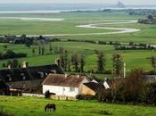 Sallent Gállego, pueblo Pirineo encanto pies montaña
