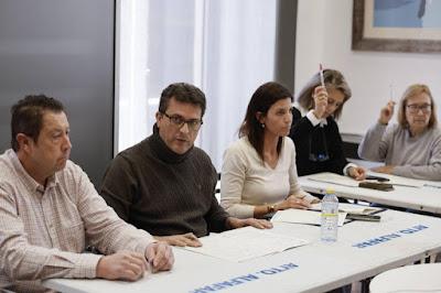 Vecinos de Alfafar piden la dimisión del alcalde y su equipo por hacer “un Mazón” y “abandonar al pueblo”.