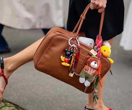 Charms la tendencia que transforma los accesorios este año