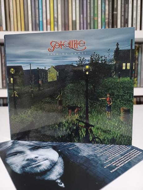 SATELLITE: EVENING GAMES (2005)