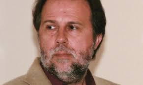 Del poema de cada día. Hoy, Canto de la vida breve, de José Luis Zerón