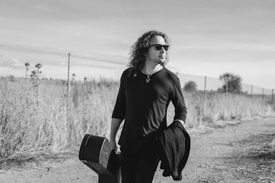 VÍCTOR FRAILE: GIRA 'CANTOS DE LEJANÍA'