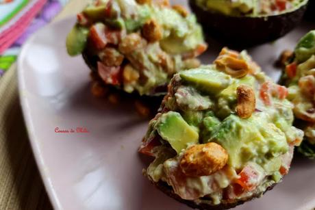 Aguacates rellenos de salmón ahumado