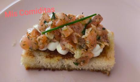 TOSTADITAS DE SALMÓN TOSTADITAS DE SALMÓN