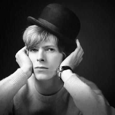 9 Años sin David Bowie. 9 Años sin David Bowie.