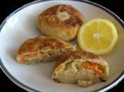 Pastelitos papas (patatas) rellenado pollo