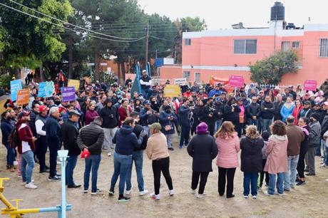 Enrique Galindo encabeza rehabilitación de área verde en Fovissste durante el Domingo de Pilas