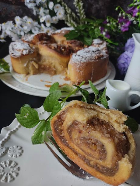 BRIOCHE RELLENO DE FRUTOS SECOS Y CABELLO DE ANGEL