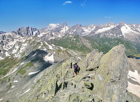 Pointe de Drône (2.948  m.) desde el Col Grand St. Bernard