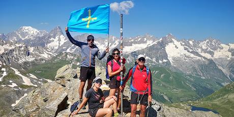 Pointe de Drône (2.948  m.) desde el Col Grand St. Bernard