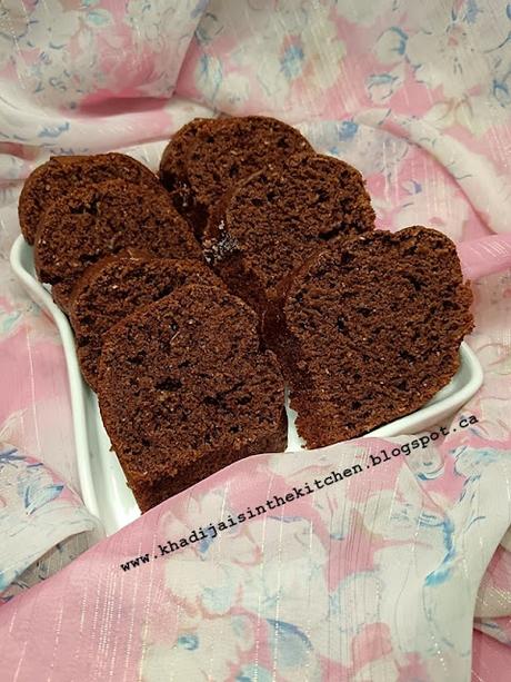 GÂTEAU À LA BANANE ET AU CHOCOLAT / CHOCOLATE BANANA CAKE / BIZCOCHO DE CHOCOLATE Y BANANA / كيك الموز والشوكولاتة