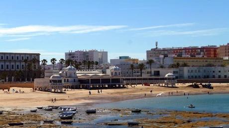 viajar a Cadiz por Blue Monday