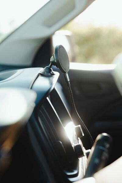 ROKFORM amplía su gama de soportes de carga para automóviles con dos nuevos productos ROKFORM amplía su gama de soportes de carga para automóviles con dos nuevos productos