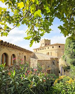 Costa Brava: dos días entre pueblitos medievales y el azul del Mediterráneo