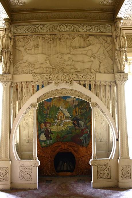 La Casa Burés: un tesoro modernista en el corazón de Barcelona