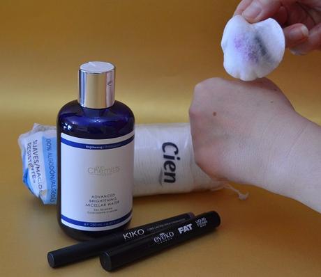 El agua micelar “Advanced Brightening Micellar Water” de SKIN CHEMISTS