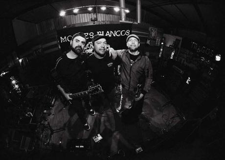 Monjes Blancos presenta su single «El Velo», un llamado a despertar en un mundo de apariencias Monjes Blancos presenta su single «El Velo», un llamado a despertar en un mundo de apariencias