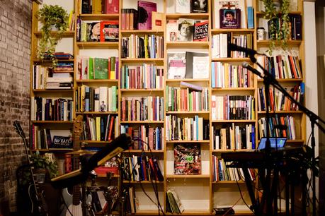 «El Pasaje Café” con resistencia cultural y creatividad acerca la música y la literatura a la comunidad en Viña del Mar «El Pasaje Café” con resistencia cultural y creatividad acerca la música y la literatura a la comunidad en Viña del Mar