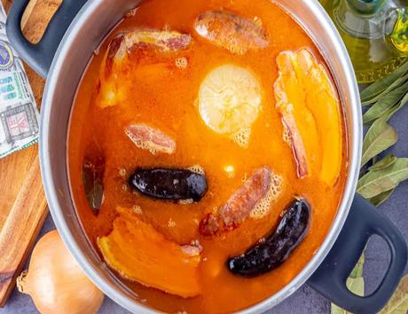Fabada asturiana - España