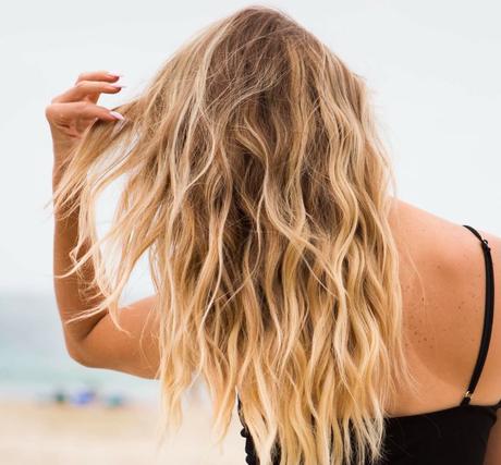 Beach waves Los trucos para un look after beach de Vero Mendoza para Natura.