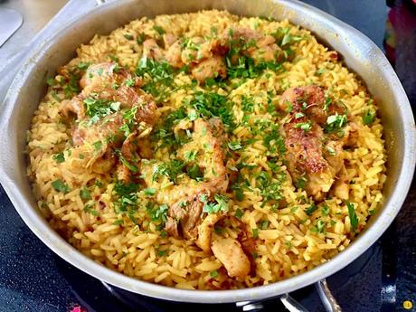 Arroz amarillo con pollo, para cuándo no sepas que cocinar