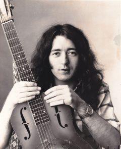 1995 Rory Gallagher por Gary Blankenburg.