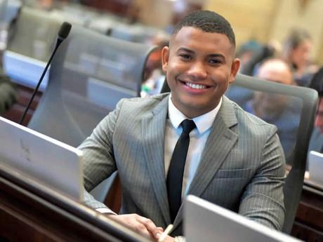 Miguel Polo Polo renunciará a su curul para aspirar a la presidencia en 2026