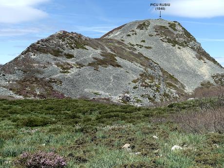 Zarréu-El Picón-El Cuernu´l Ḷḷangreiru-Picu Rubiu