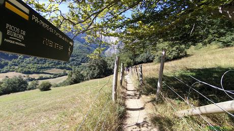 La SENDA EL HACHERO y PUERTOS DE ÁLIVA desde FUENTE DÉ Desvío a Fuente Dé