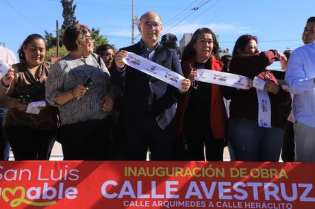 Enrique Galindo entrega calles rehabilitadas en Villa Española y anuncia más obras para 2025