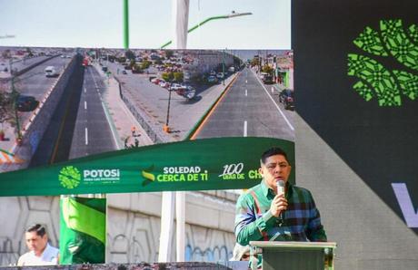 Inauguran rehabilitación de la lateral del Bulevar Valle de los Fantasmas en Soledad de Graciano Sánchez