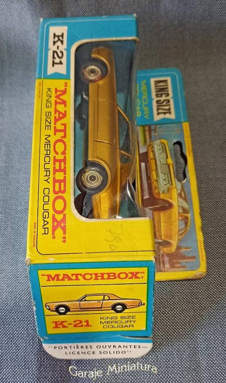 Mercury Cougar King Size y tráiler con moto Honda Series 1-75 de Matchbox Mercury Cougar King Size y tráiler con moto Honda Series 1-75 de Matchbox