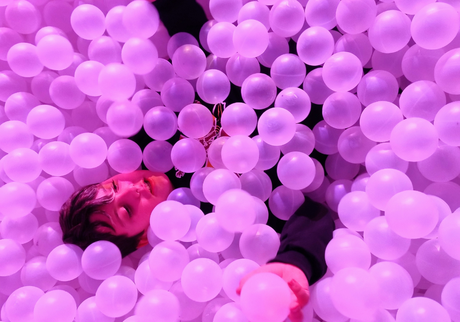 Bubble Planet en Barcelona: Un viaje inmersivo al mundo de las burbujas Bubble Planet en Barcelona: Un viaje inmersivo al mundo de las burbujas