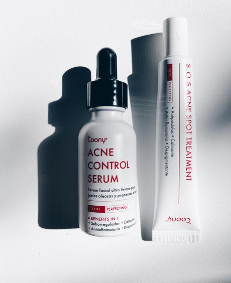 Acné control serum spot treatment Coony lanzamientos Serum como se usa para que sirve opinión. Manchas ácido tranexámico manchas cicatrices Coony acné serum spot mascarilla que se funde manos cicamomille cleansing Balm peeling pies retinol aloe vera parches