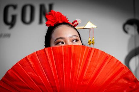 Historia del abanico personalizado: tipos y usos en la actualidad