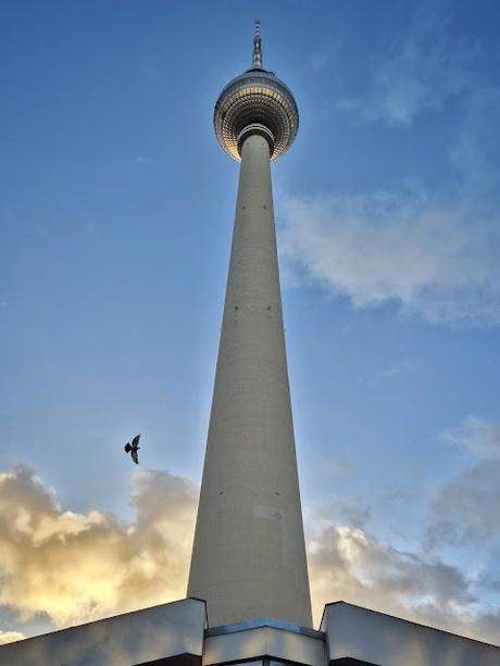 Berlín (Fernsehturm): Berlín al cielo