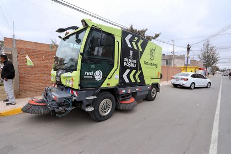 Enrique Galindo entrega rehabilitación integral de la calle Nacionalista
