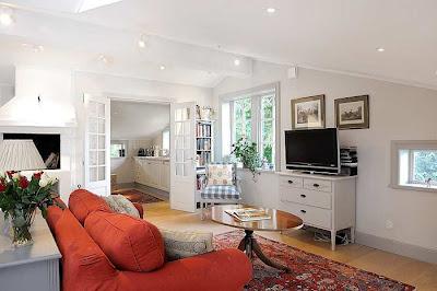 CASA RUSTICA FRENTE AL LAGO