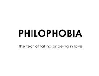 O el miedo a estar enamorado o a sentir cualquier sentimi...