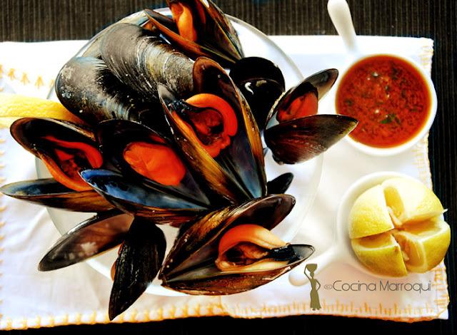 Bouzrougs (mejillones) con Chermoula