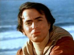 Carl Edward Sagan (Brooklyn, Nueva York Estados Unidos; 9 de noviembre de 1934 – Seattle, Estados Unidos; 20 de diciembre de 1996)