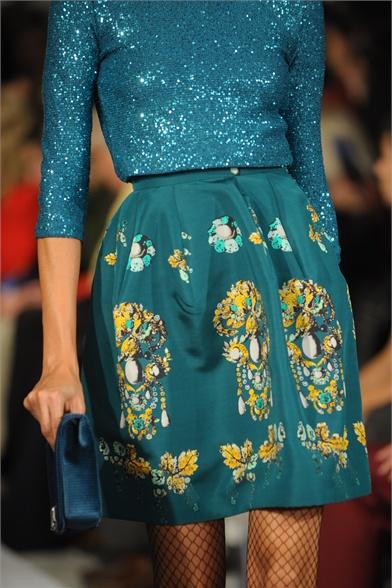 OSCAR DE LA RENTA FALL 2012: UN LUJO PARA LOS SENTIDOS