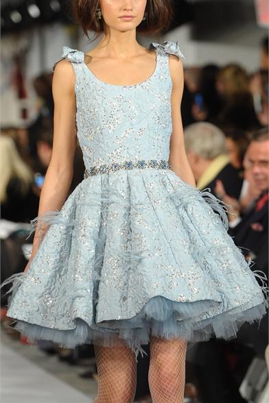 OSCAR DE LA RENTA FALL 2012: UN LUJO PARA LOS SENTIDOS