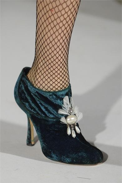 OSCAR DE LA RENTA FALL 2012: UN LUJO PARA LOS SENTIDOS