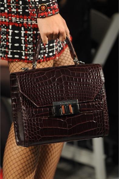 OSCAR DE LA RENTA FALL 2012: UN LUJO PARA LOS SENTIDOS