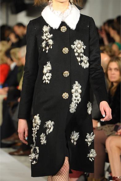 OSCAR DE LA RENTA FALL 2012: UN LUJO PARA LOS SENTIDOS
