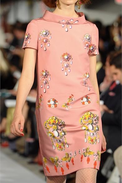 OSCAR DE LA RENTA FALL 2012: UN LUJO PARA LOS SENTIDOS